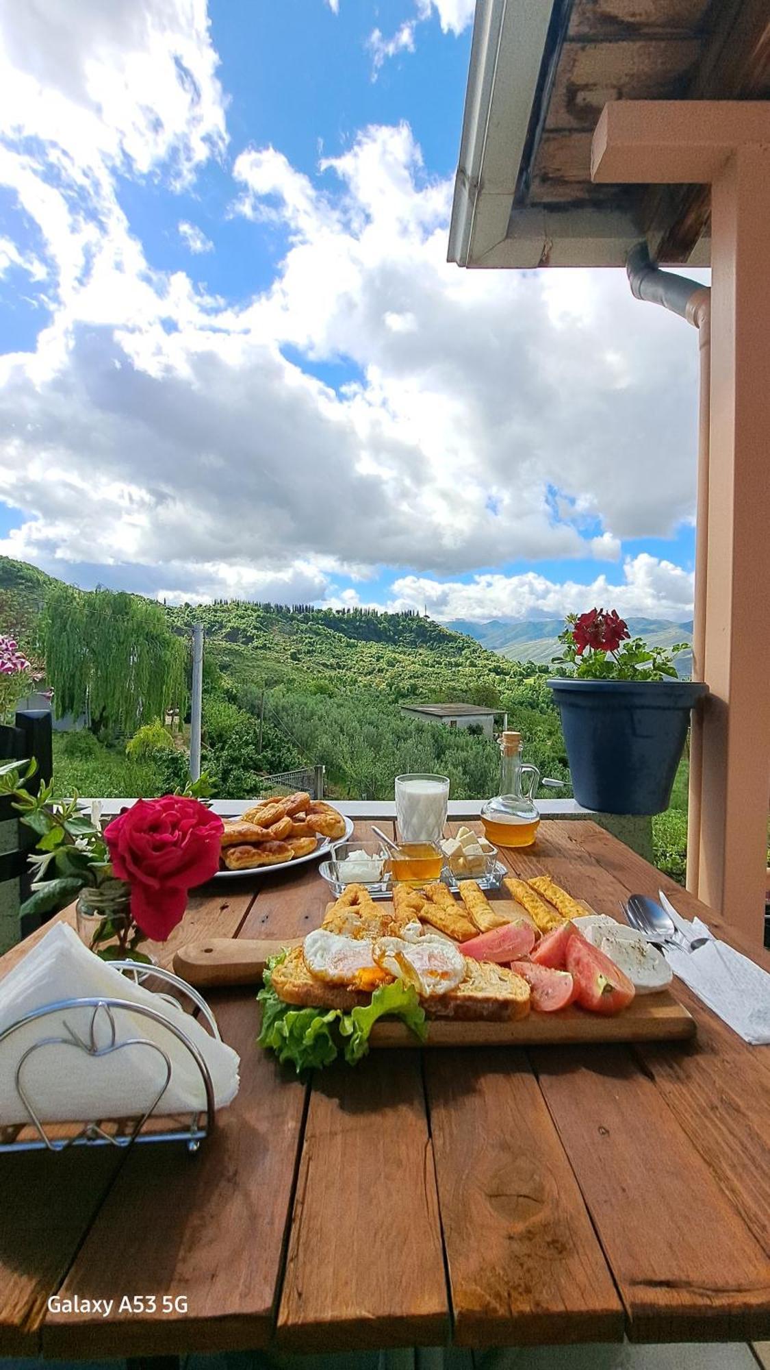 Bujtina Anlu Hotel Nepravishte ภายนอก รูปภาพ