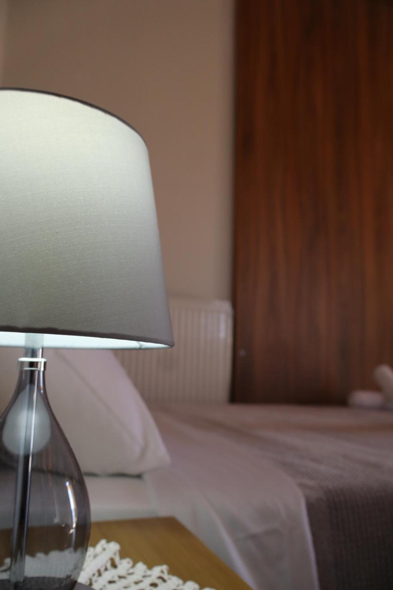 Bujtina Anlu Hotel Nepravishte ภายนอก รูปภาพ