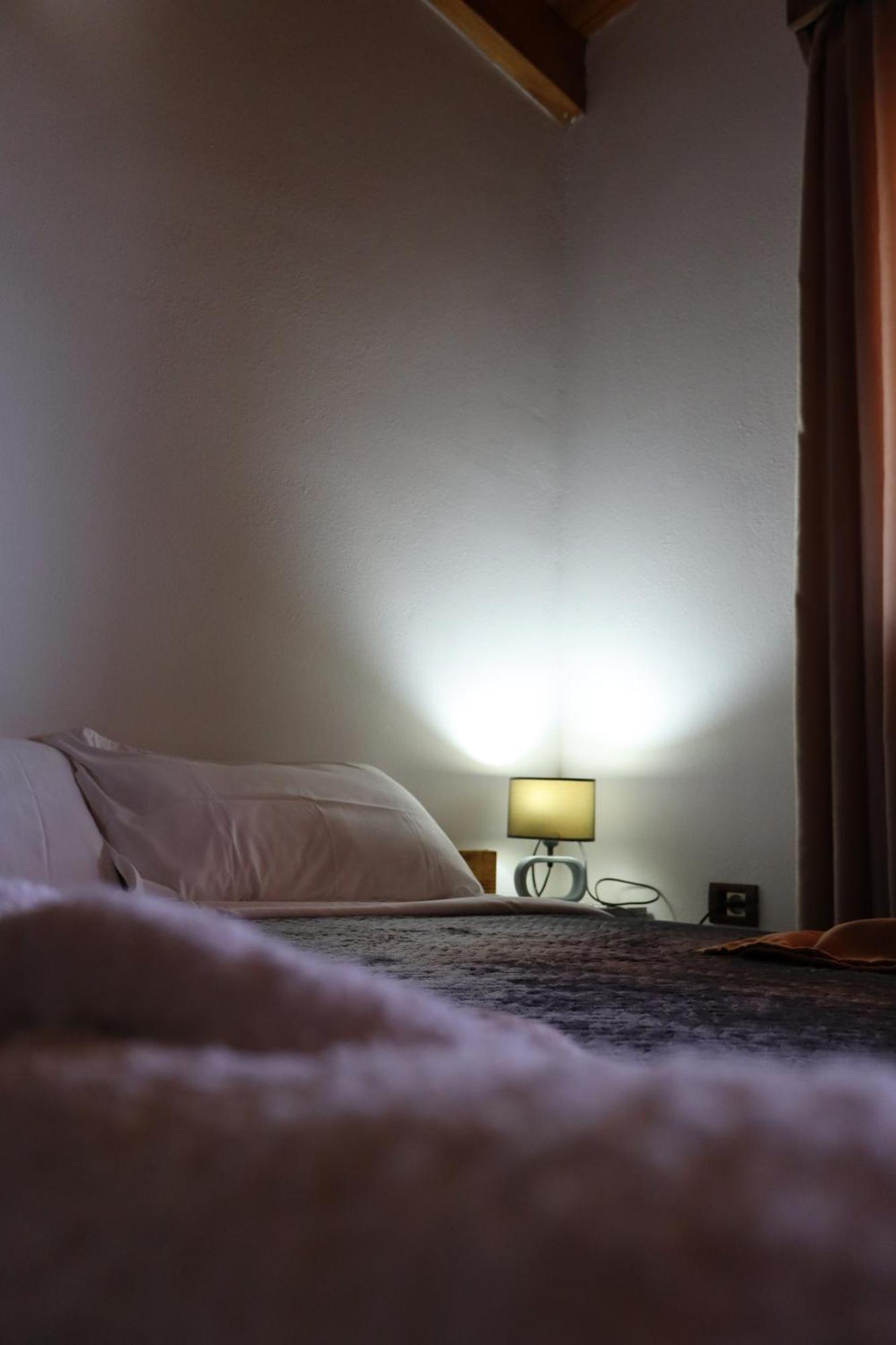 Bujtina Anlu Hotel Nepravishte ภายนอก รูปภาพ